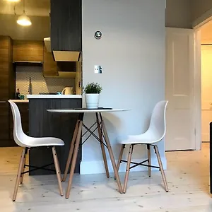 https://caledonian-crescent.edinburghhotelsuk.org