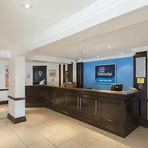 https://travelodge-bath-waterside.tophotelsbath.com
